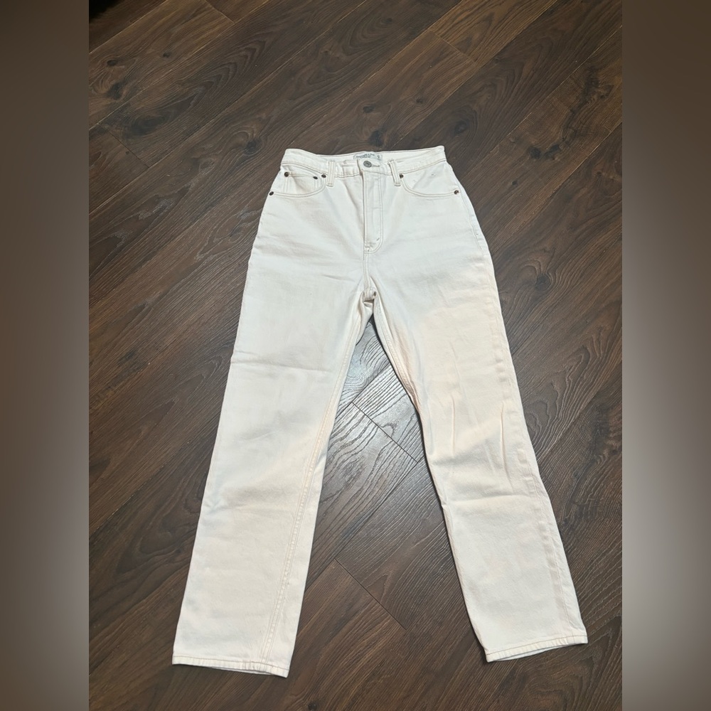 Abercrombie ankle straight ultra high rise size 27 white/cream jeans